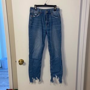 American Eagle distressed jean